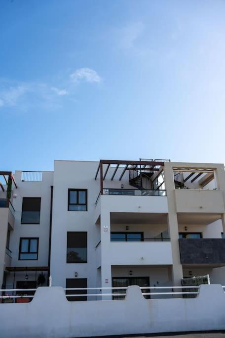 Sunny Luxury Apartment With Two Great Sunny - Level Terraces, Two Swimming Pools, In A New Complex Pueblo Majorero, Close To Fuerteventura Golf Club, Next To The Beach , Atlantico Shopping Mall And Casino In カレタ・デ・フステ エクステリア 写真
